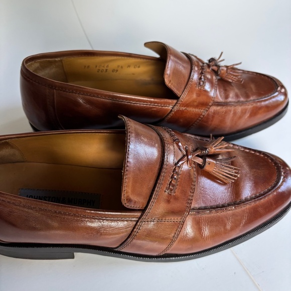 Johnston & Murphy Cresswell Tassel Loafer - Picture 4 of 7
